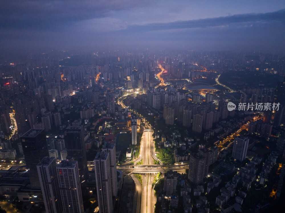 凌晨时分的重庆城市航拍风景图