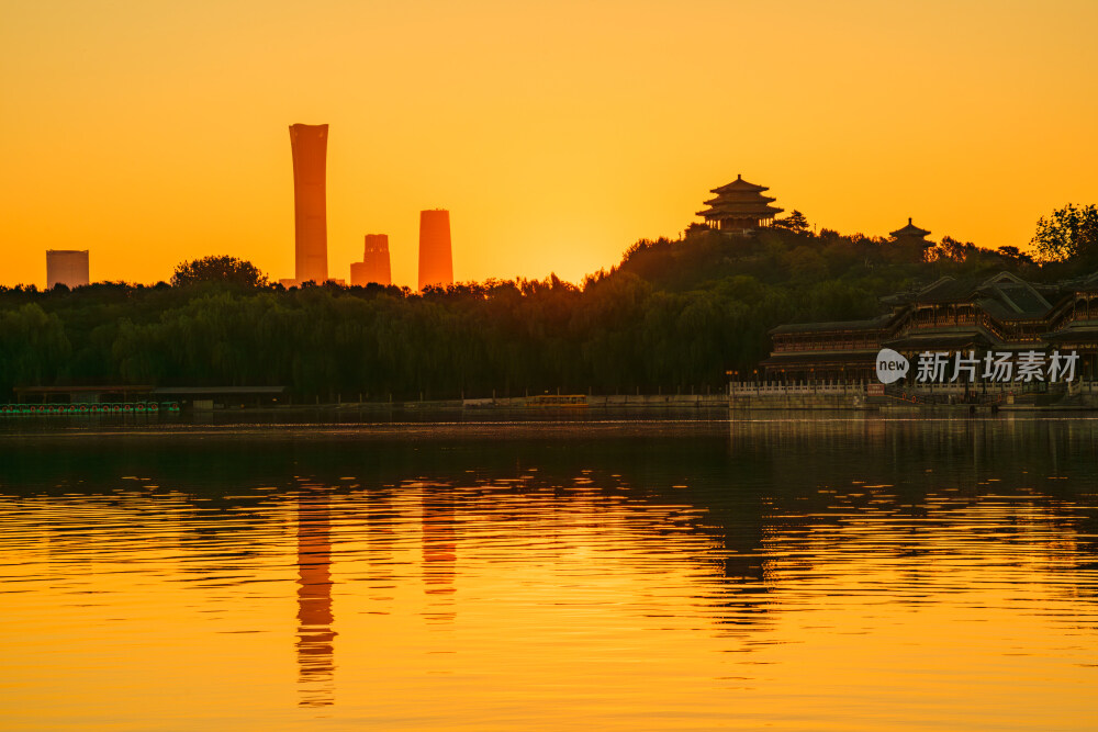 北京CBD与景山万春亭晨曦