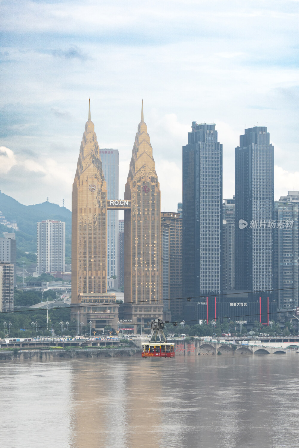 重庆长江索道的白昼风景图片