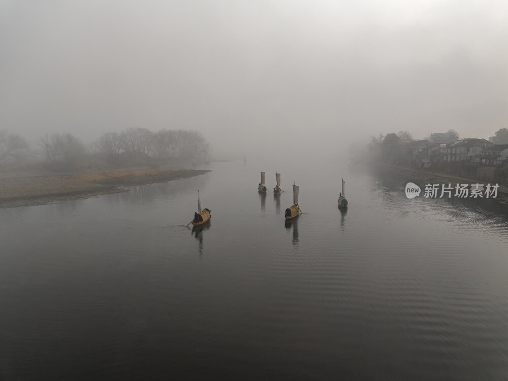 浙江丽水古堰画乡画廊孤帆丽影晨雾航拍