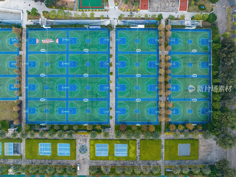 福建厦门海峡厦门大学校园运动场高空航拍
