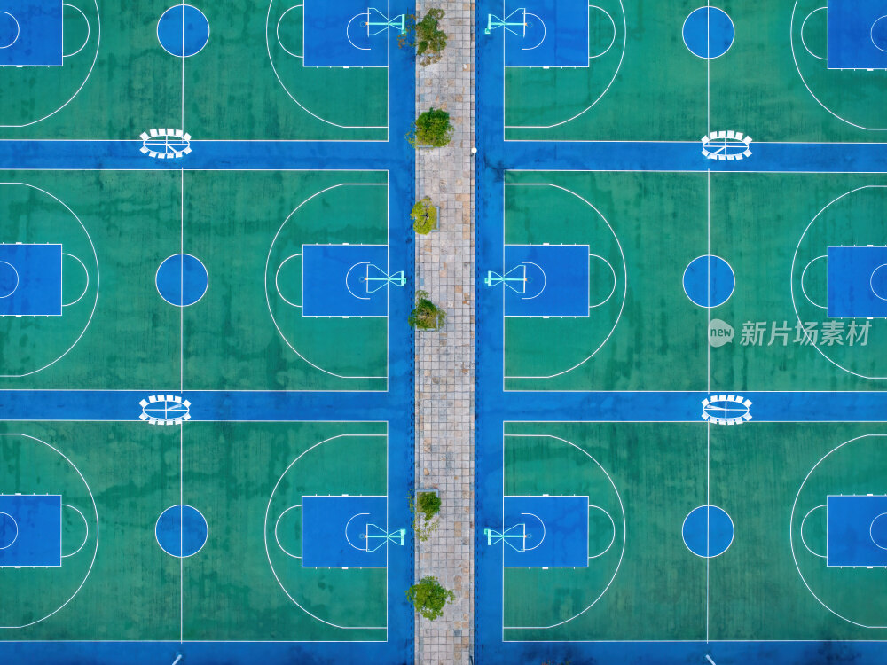 福建厦门海峡厦门大学校园运动场高空航拍