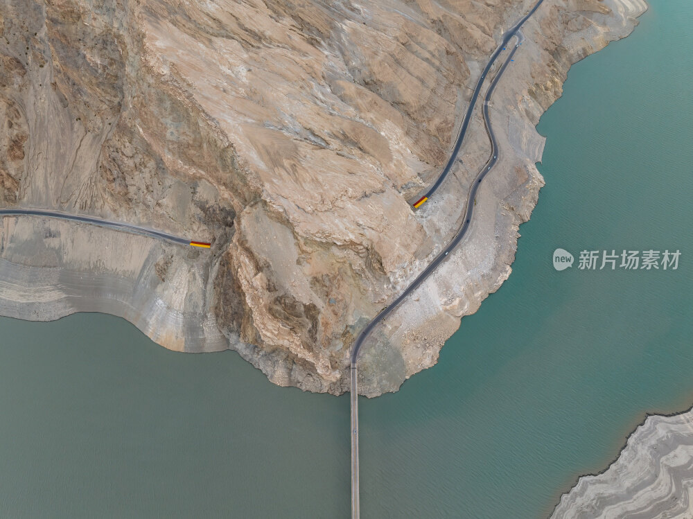 新疆塔县班迪尔蓝湖水库大桥塔莎公路航拍