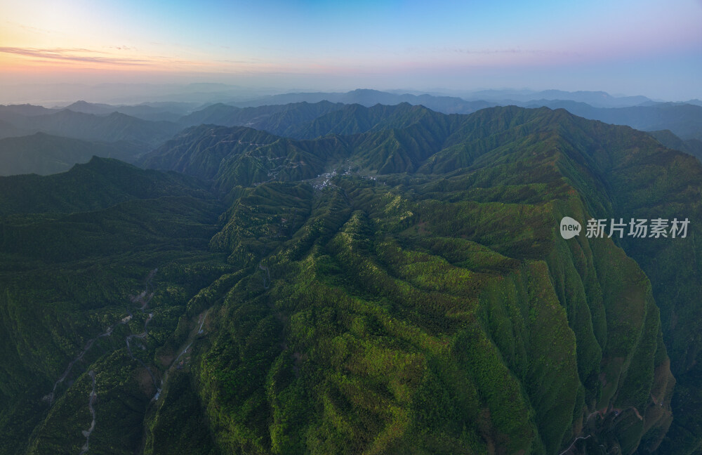 休宁县徽州天路白际岭全景航拍