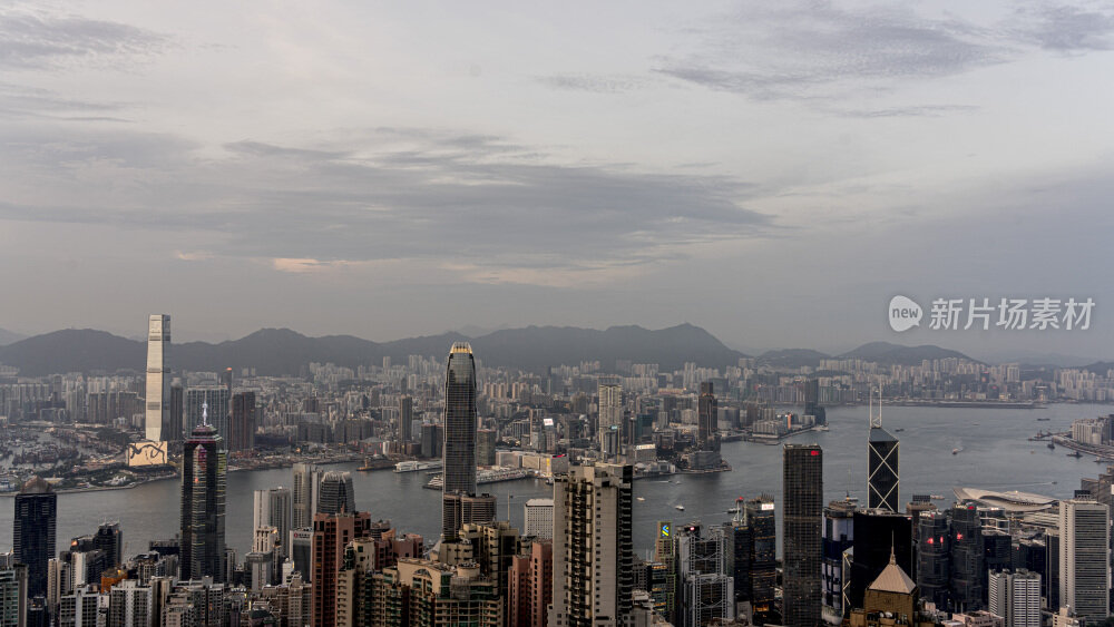 香港维多利亚港城市天际线的壮观景象