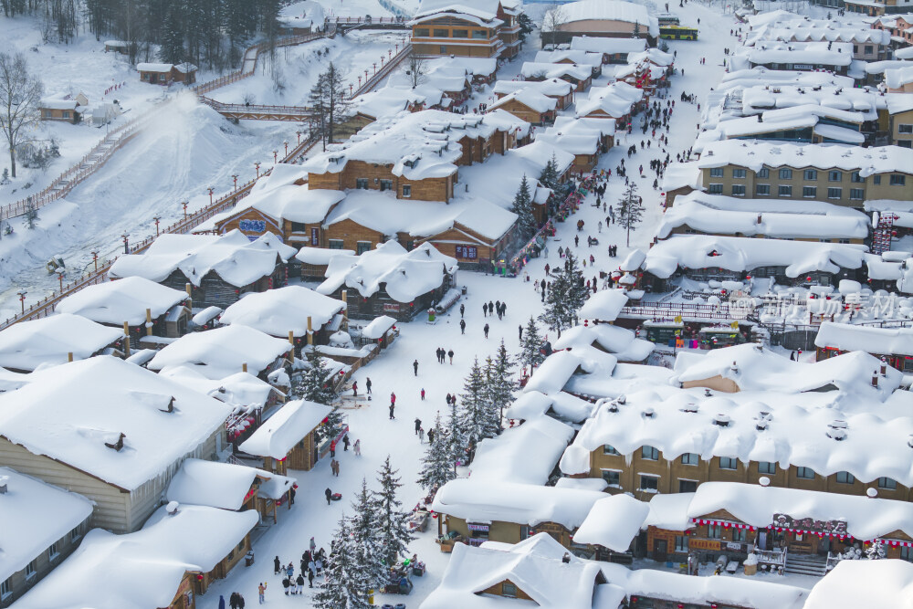 中国雪乡雪景雪房子大景航拍