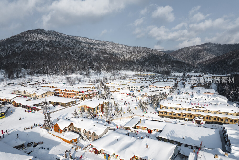 中国雪乡雪景雪房子航拍大景拍摄