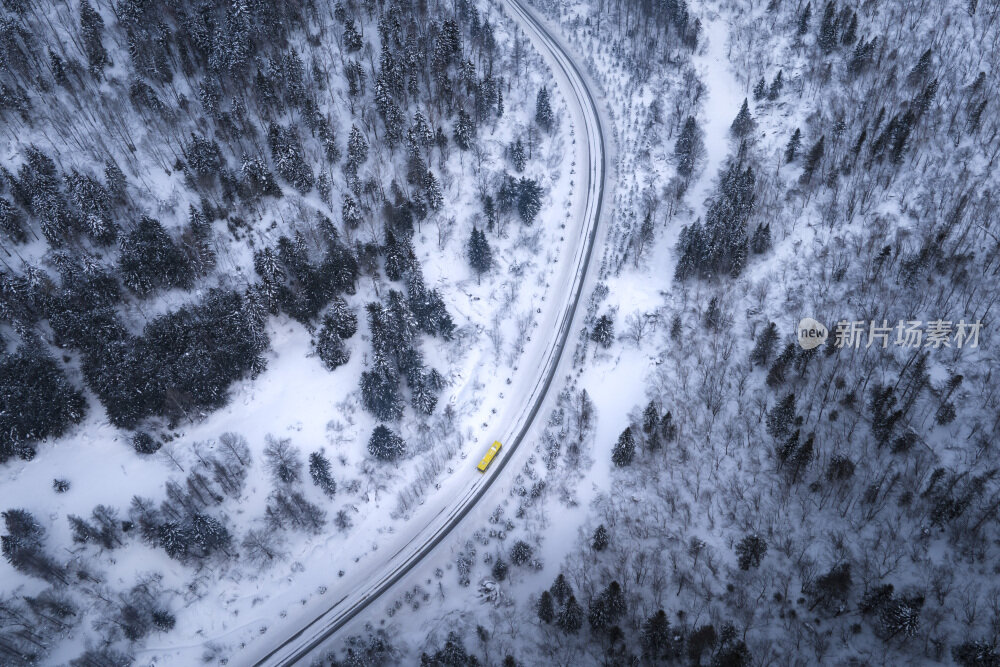 中国雪乡雪景雪房子航拍大景拍摄