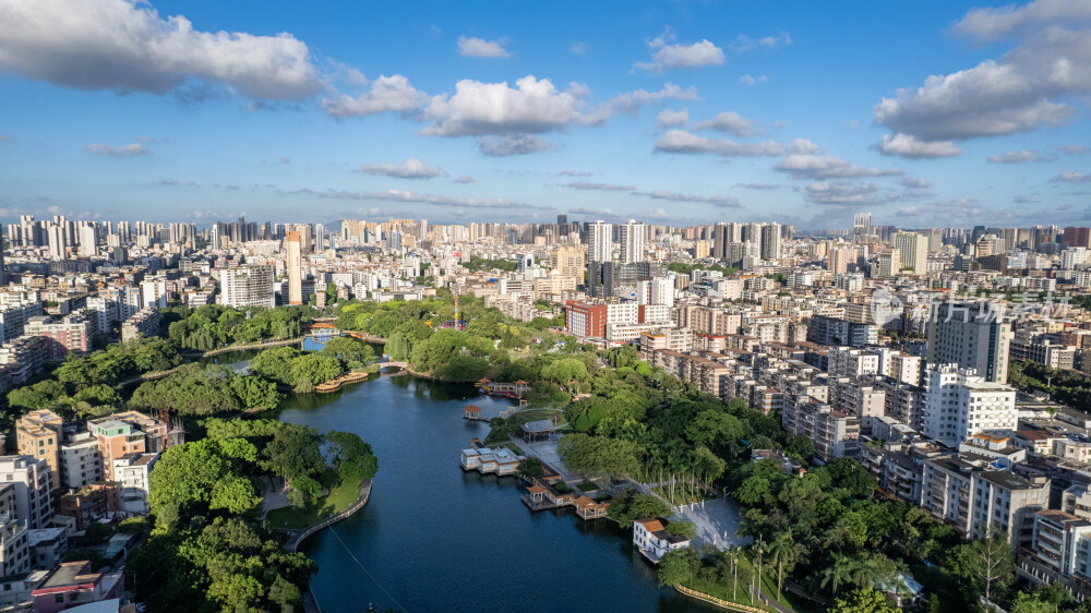 茂名新湖公园航拍图