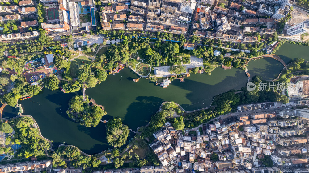 茂名新湖公园航拍图