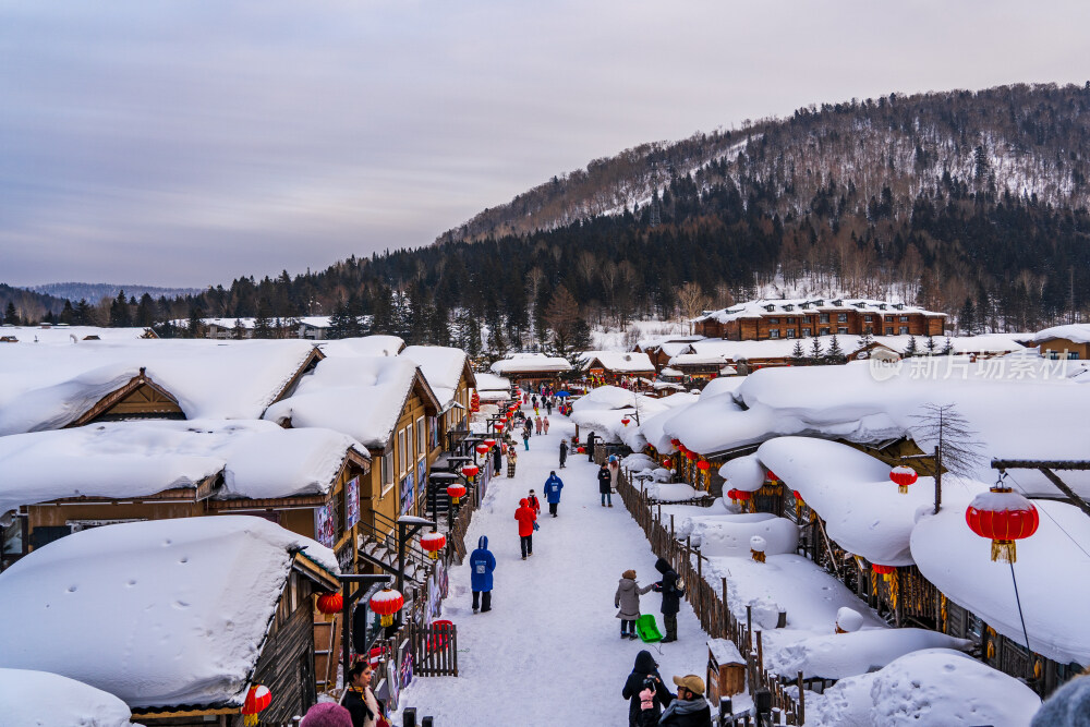 雪谷穿越羊草山到雪乡