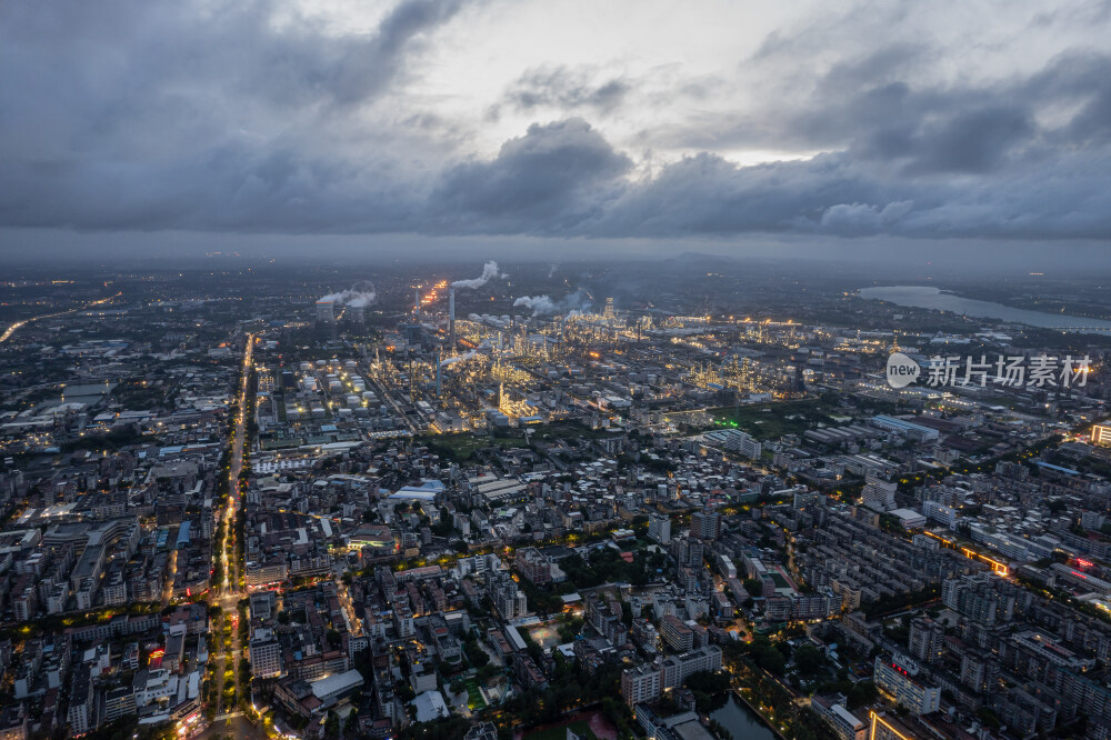 航拍茂名城市风光