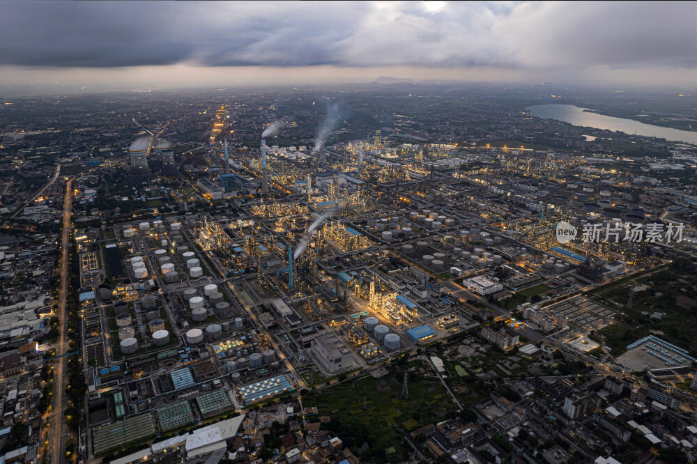 航拍茂名油厂