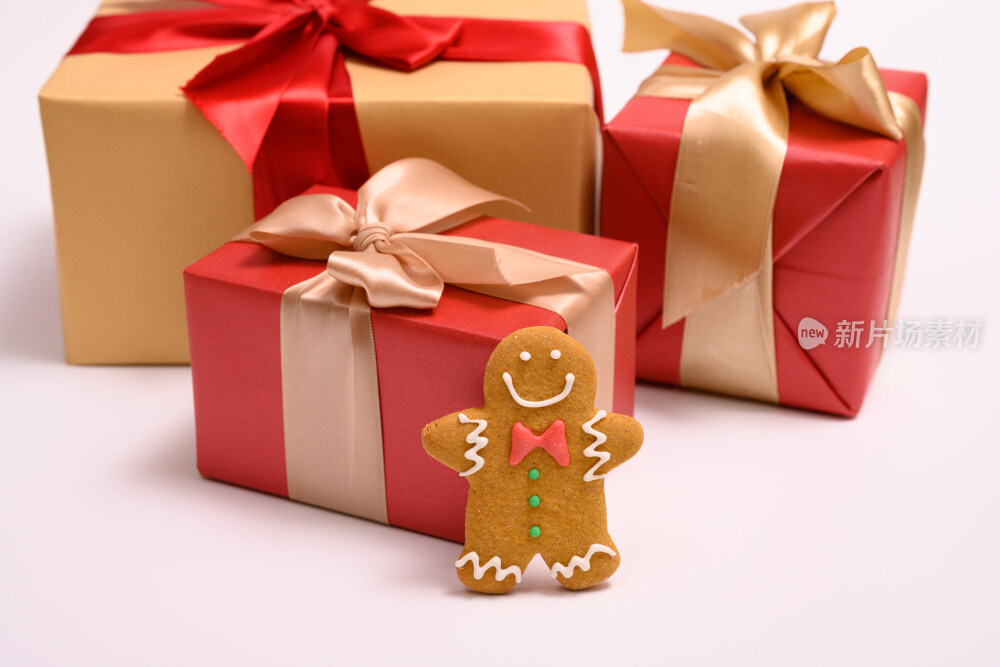 白色背景上的圣诞礼物