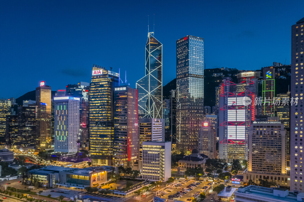 夜幕中的中環CBD