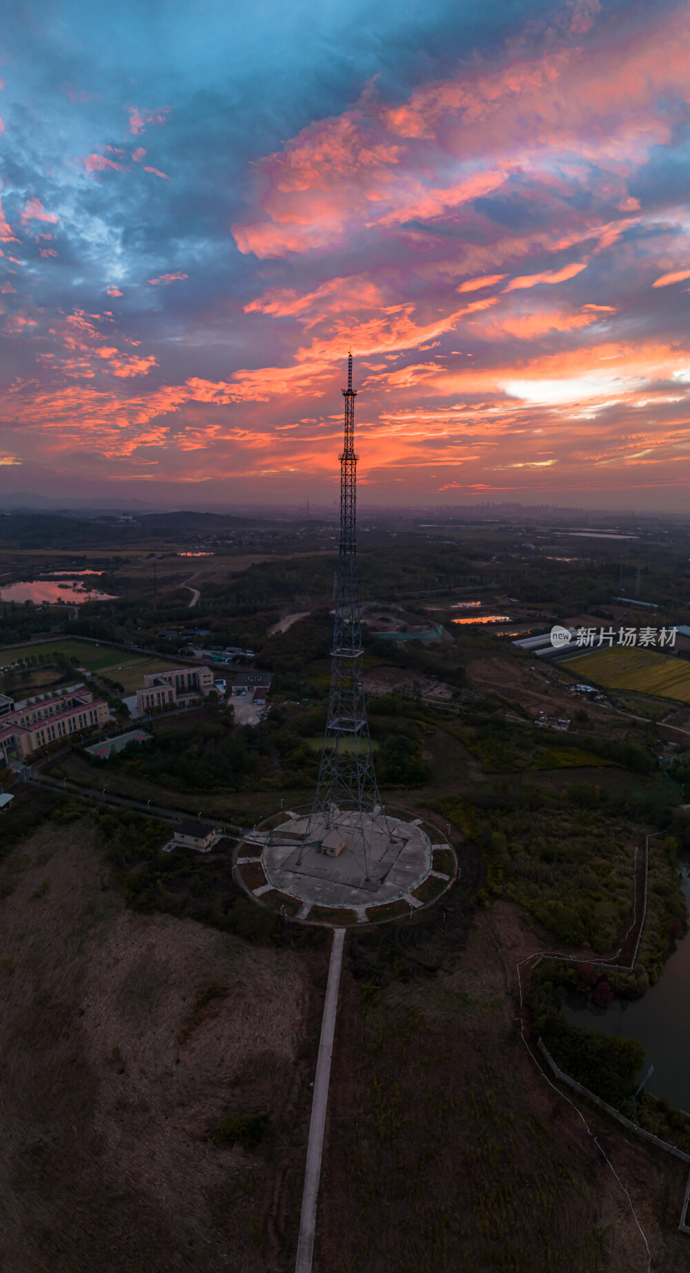 南京江宁美丽田园乡村电视塔信号塔航拍火烧云