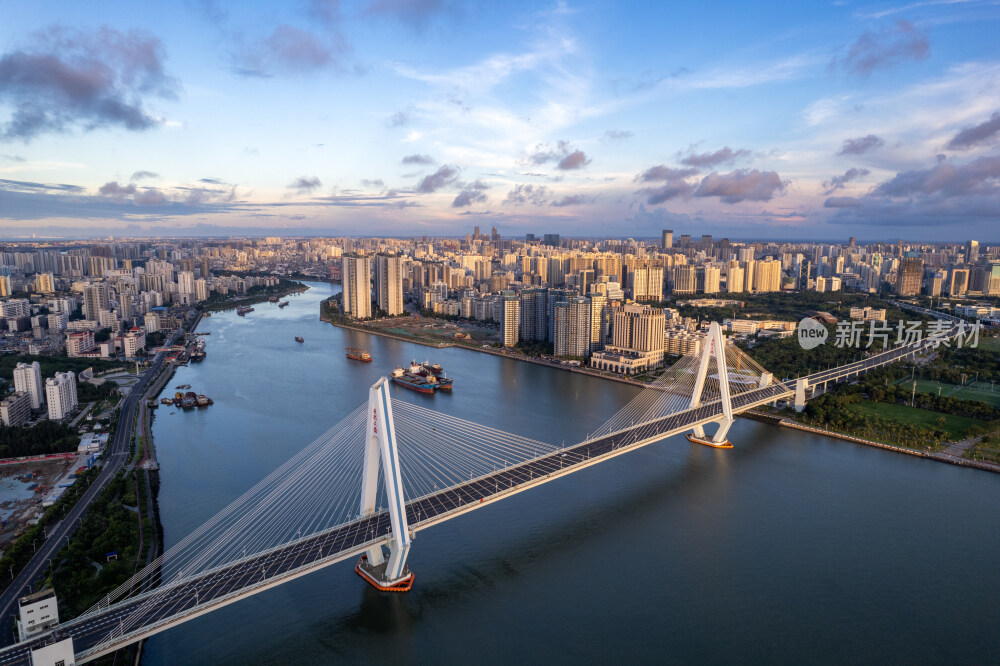 海口世纪大桥城市日落航拍