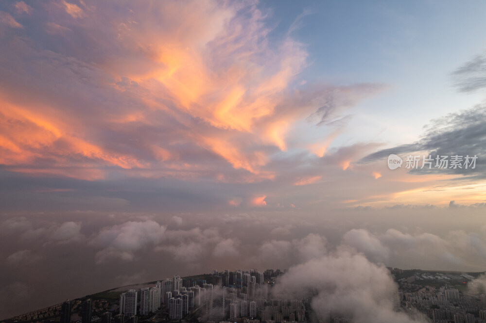 海口城市幡状云朝霞