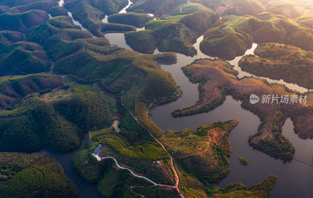广西水库森林航拍风光