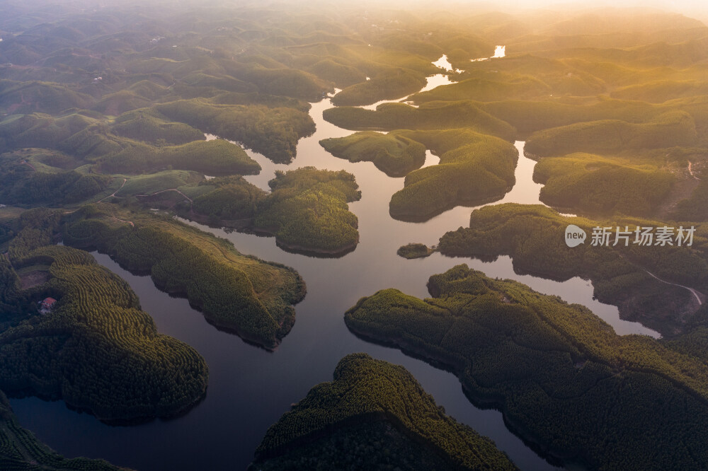 广西水库森林航拍风光
