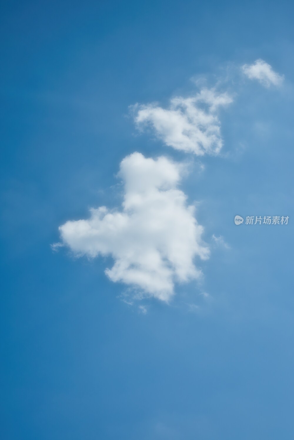 蓝天白云红色金色晚霞天空壁纸背景素材