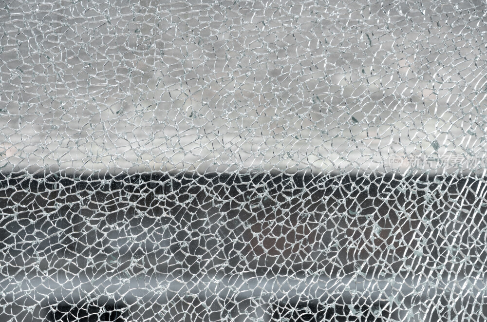 破碎的钢化玻璃纹理