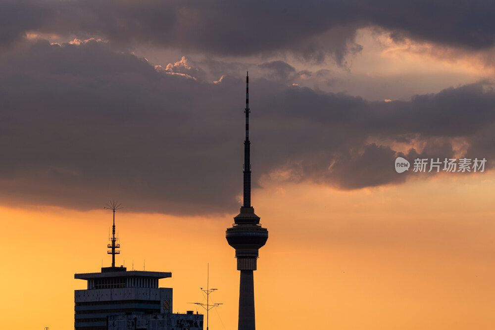 电视塔日落余晖