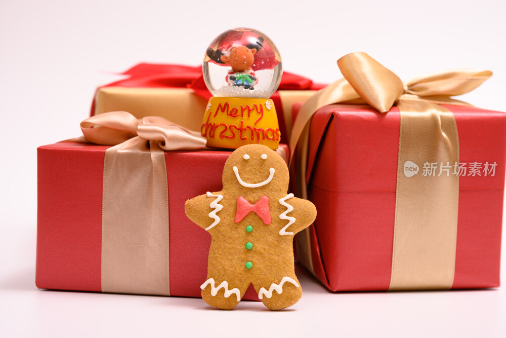 白色背景上的圣诞节礼物