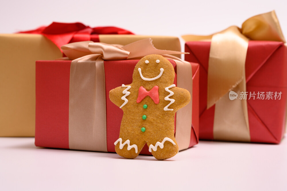 白色背景上的圣诞节礼物