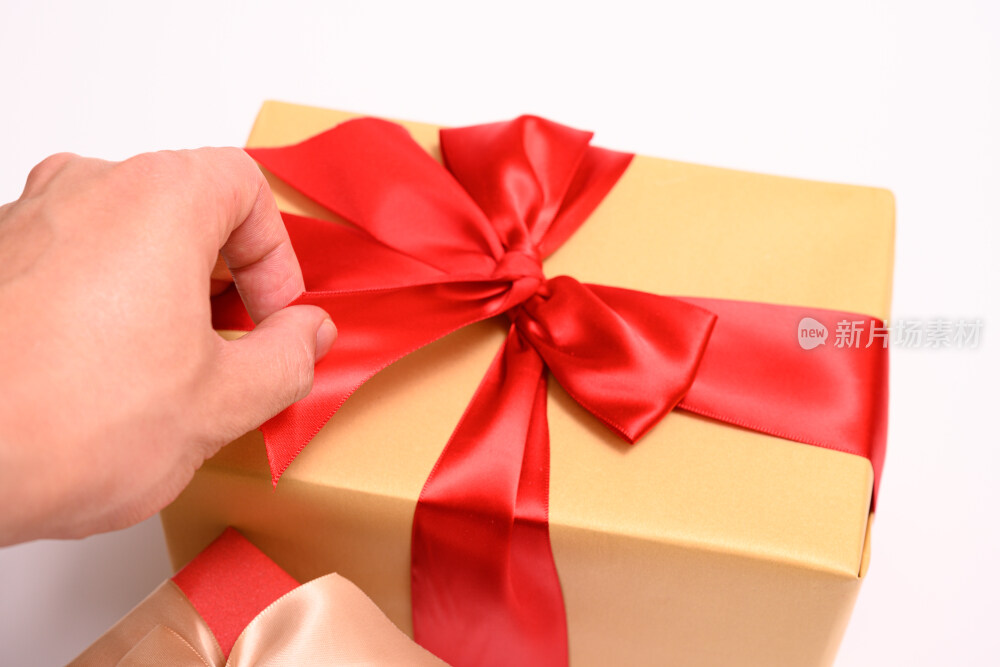 白色背景上的圣诞节礼物