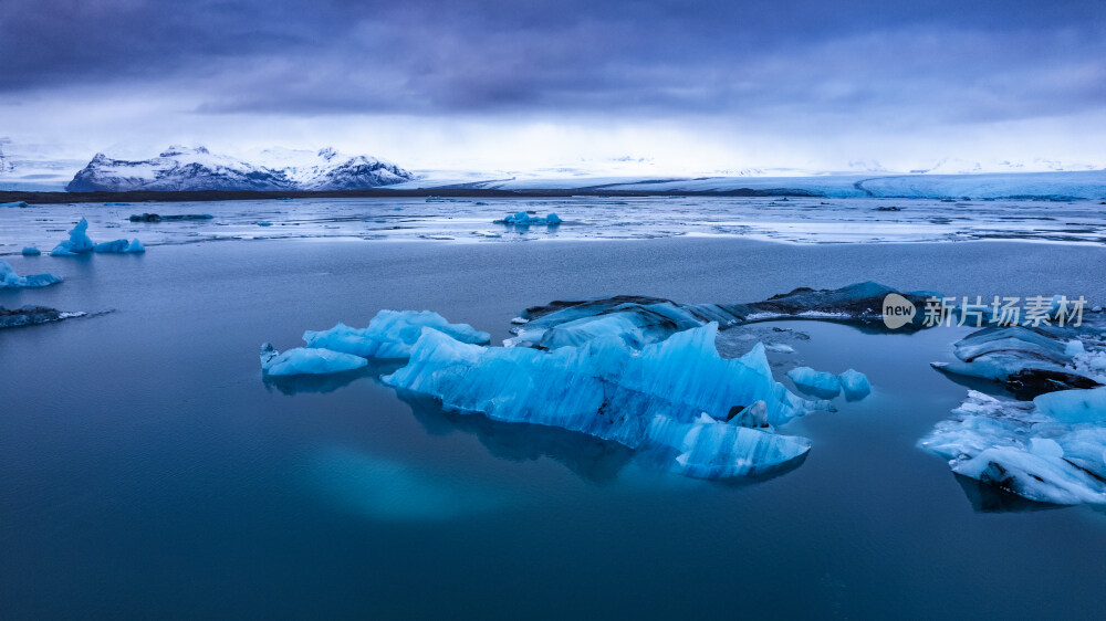 冬季冰岛风光雪山冰川极光小镇蓝调阳光海洋