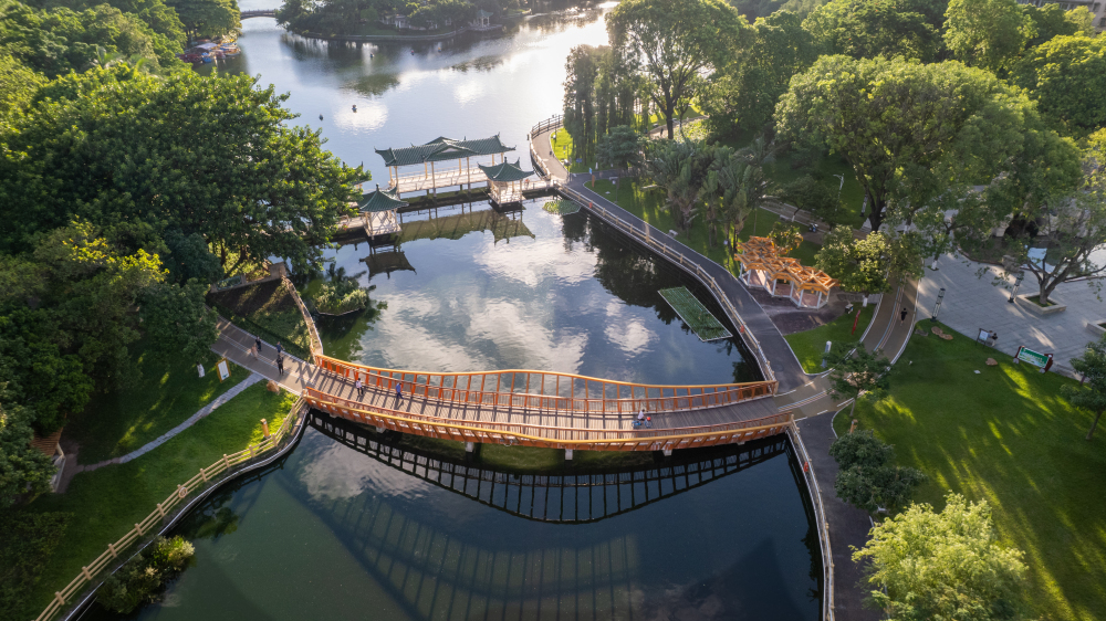 茂名新湖公园航拍图
