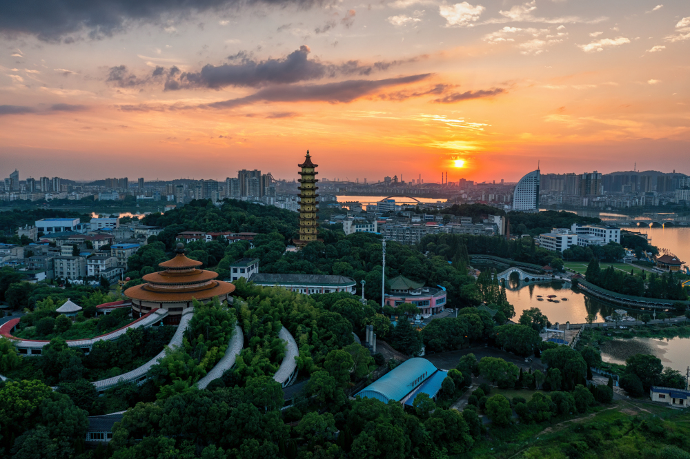 鄂州主城区落日